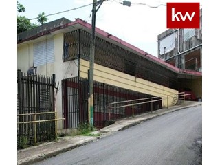 Calle Gandara, Casa en Corozal
