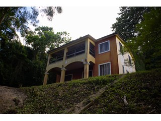 Urb. Estancias De Cupey