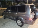 Vendo Suzuki XL7 2005 $4,800.