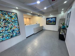 LIBERTY OFFICE PLAZA- Espaciosa
