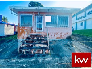 Casa en Urb. Sierra Bayamón