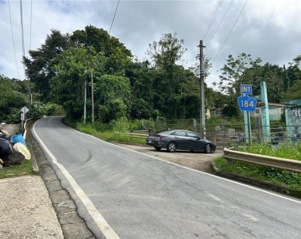 CAYEY TERRENO EN BARRIO GUAVATE
