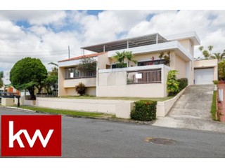 House in Guaynabo