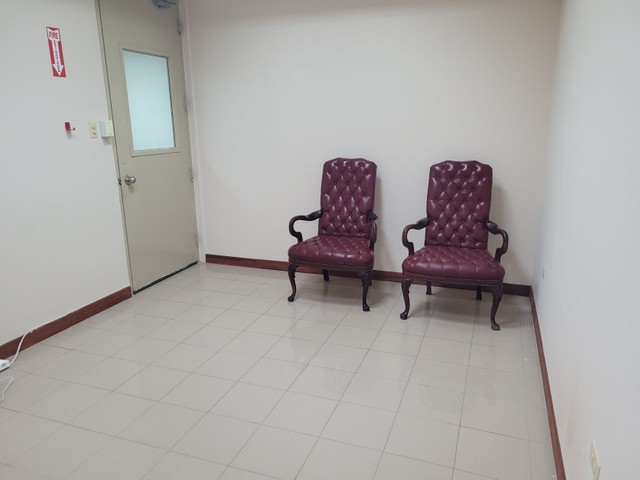 OFICINA EN CONSOLIDATED MALL  
