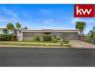 Multi-family in Guaynabo