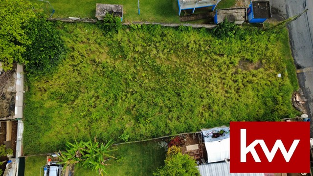Bo. C. Davila, Solar en Manati