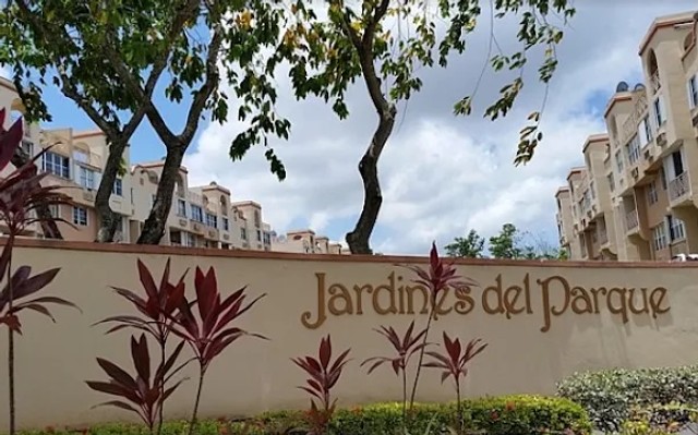 Jardines del Parque Escorial $1,800