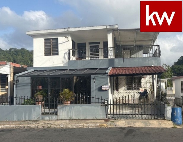 Calle Ramon Torres, Casa en Flori...