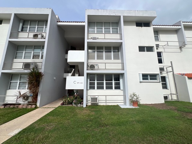 Garden Apartment in Ciudad Jardín
