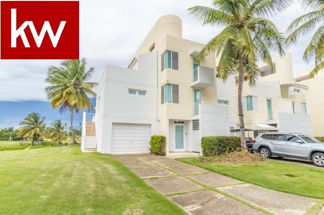 Urb Villas Del Golf, Casa en Dora...