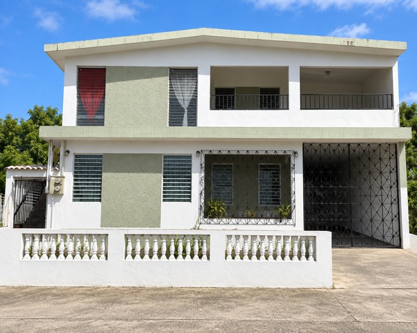 CASA MULTIFAMILIAR 6H 3B