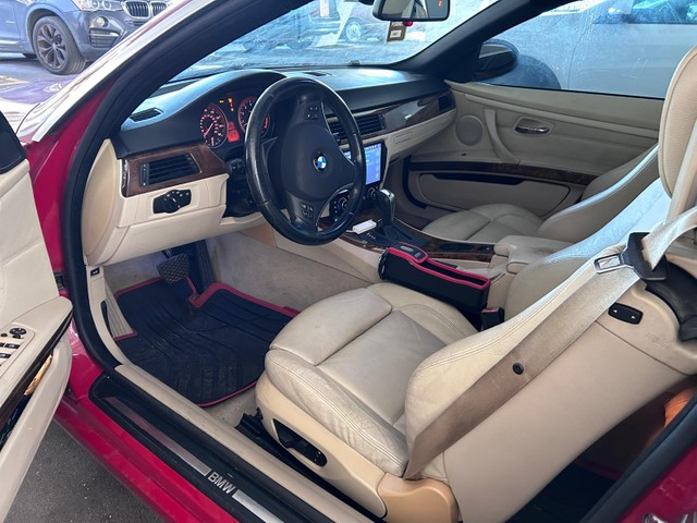 BMW CONVERTIBLE ROJO