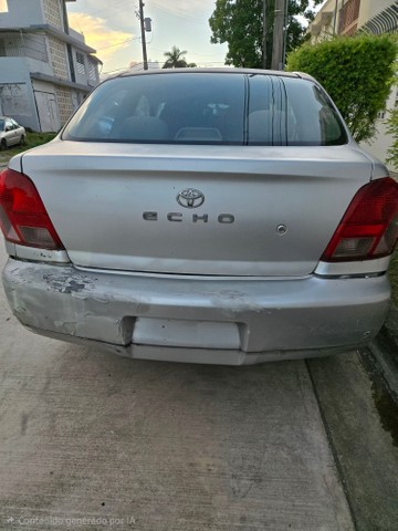 Toyota Echo 2001 con Aire Acondicio