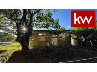 Sect. Los Correas, Casa en Arecibo