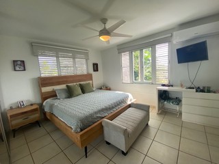 MONTEREY- Casa tipo apto