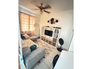 HILL BROTHERS APTS- No escaleras!
