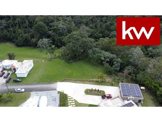 Solar en Urb. Valle Escondido