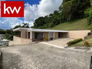 Bo. Collores, Casa en Humacao