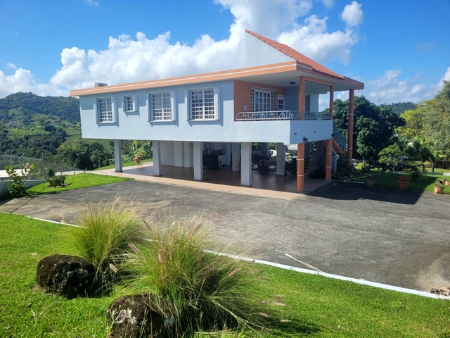 Se vende casa en Quebrada Grande,...