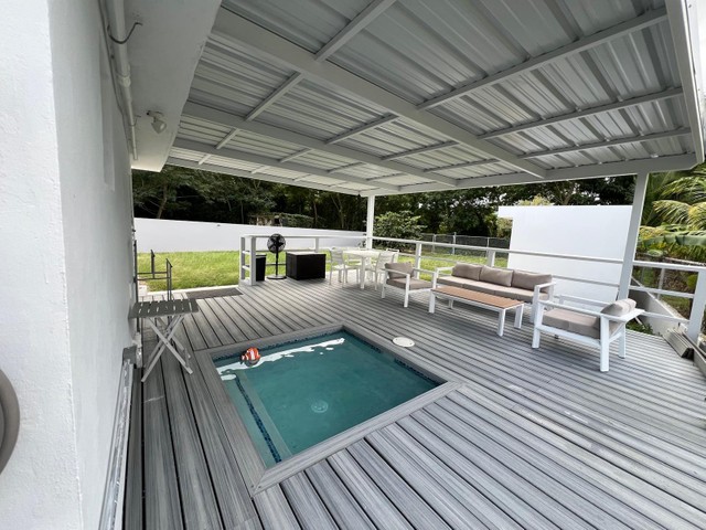 Bella propiedad y piscina Luquillo