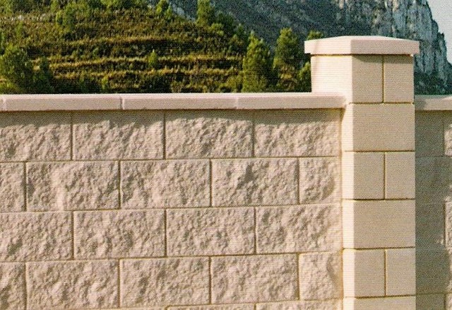 AJ CONTRACTORS LLC