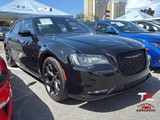 Chrysler 300 2022