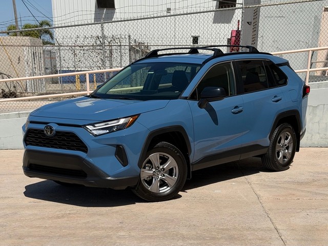 Toyota RAV 4 LE Hybrid 2025