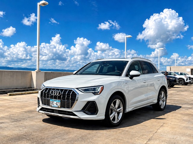 2021 Audi Q3 S line Premium